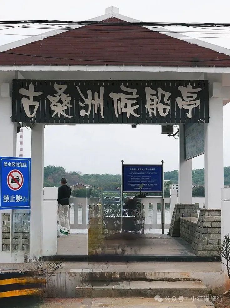 DƬ